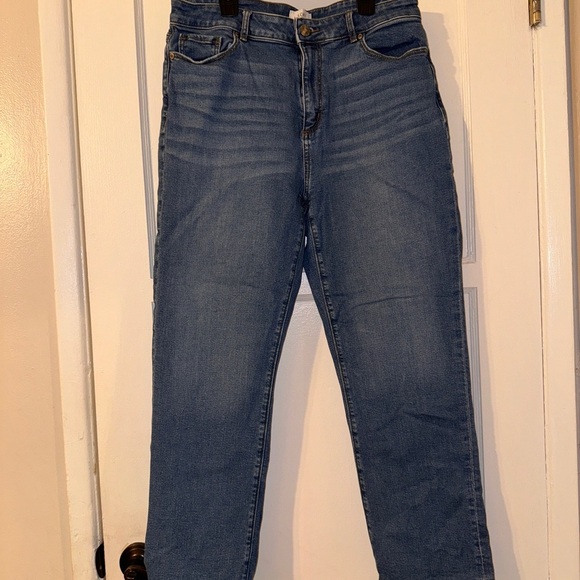 Loft straight leg Jean size 10 - Picture 2 of 6